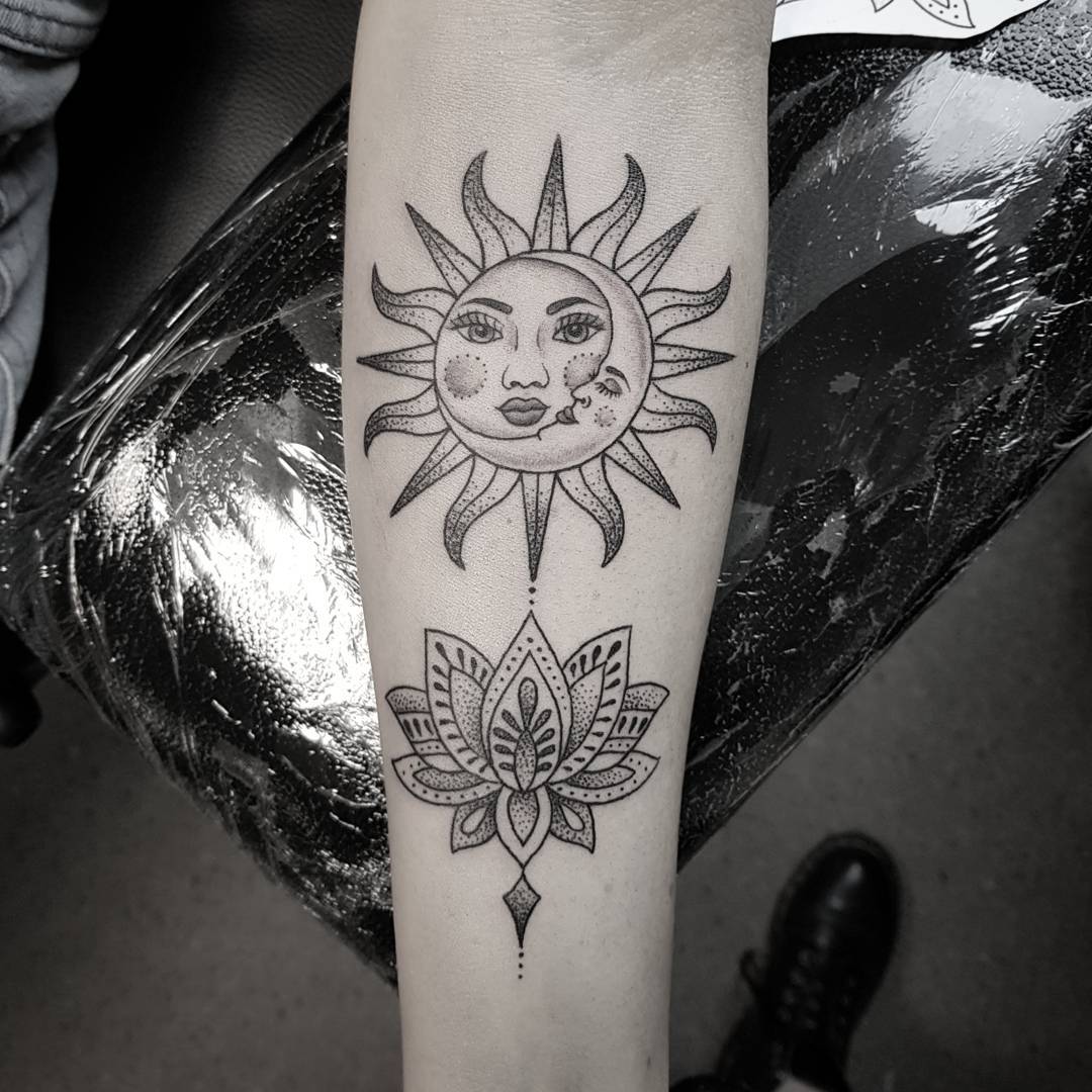 浦先生小臂太阳月亮梵花纹身图案